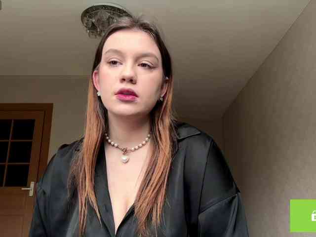 ErminiaCousar webcam