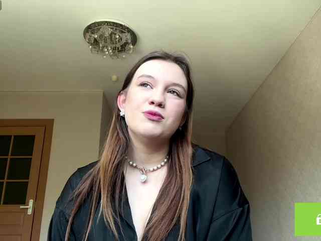 ErminiaCousar webcam