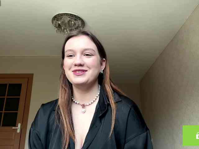 ErminiaCousar webcam