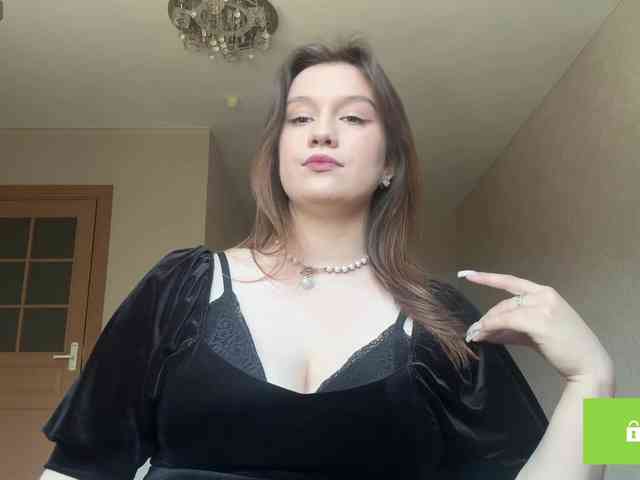 ErminiaCousar webcam