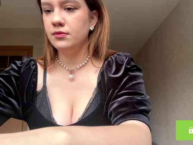 ErminiaCousar webcam