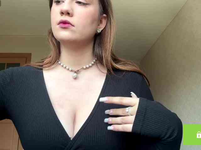 ErminiaCousar webcam