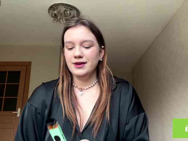 ErminiaCousar webcam