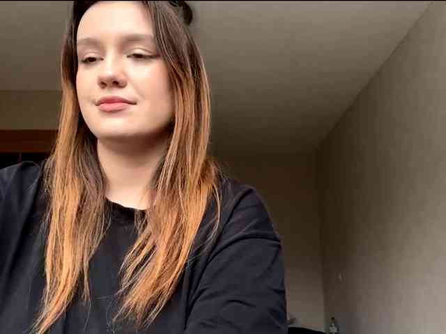 ErminiaCousar webcam