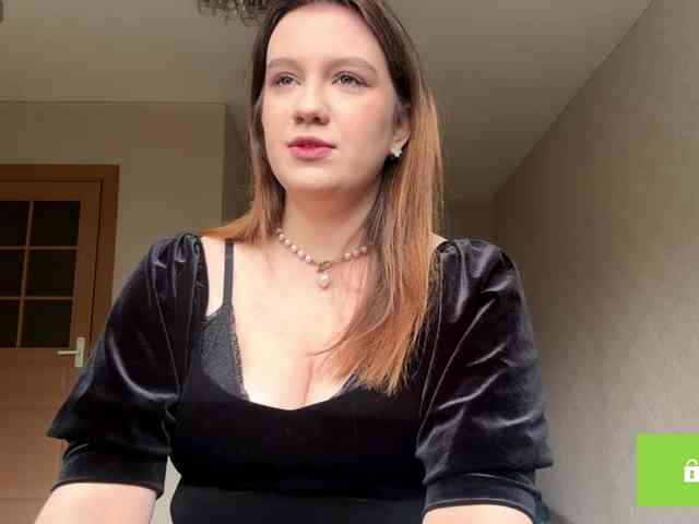 ErminiaCousar webcam