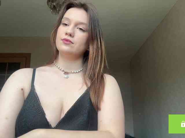 ErminiaCousar webcam