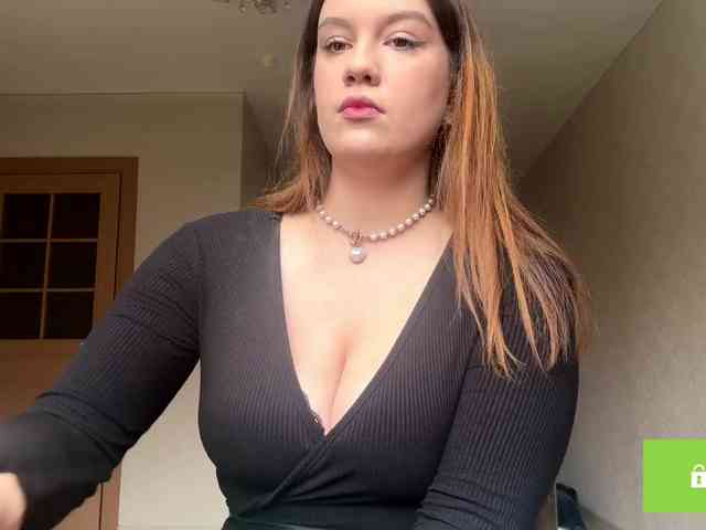 ErminiaCousar webcam