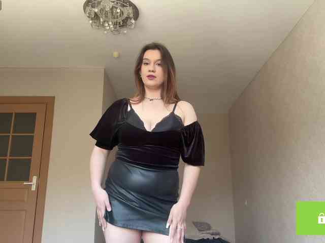 ErminiaCousar webcam