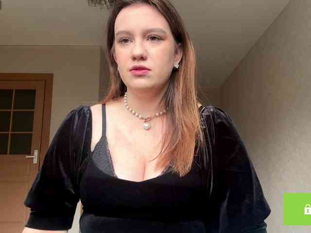 ErminiaCousar webcam