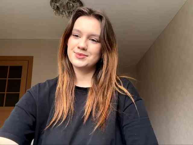 ErminiaCousar webcam