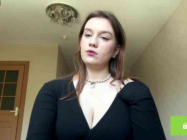 ErminiaCousar webcam