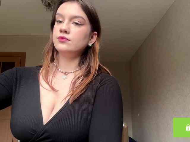 ErminiaCousar webcam