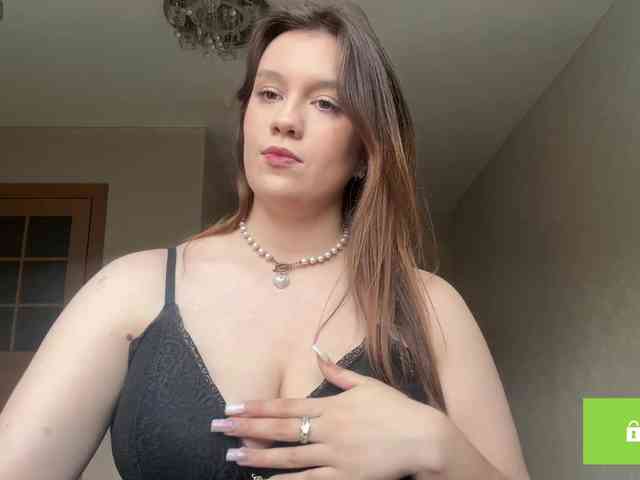 ErminiaCousar webcam