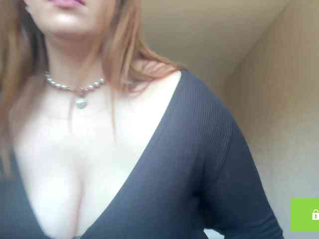 ErminiaCousar webcam