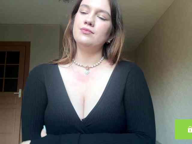 ErminiaCousar webcam