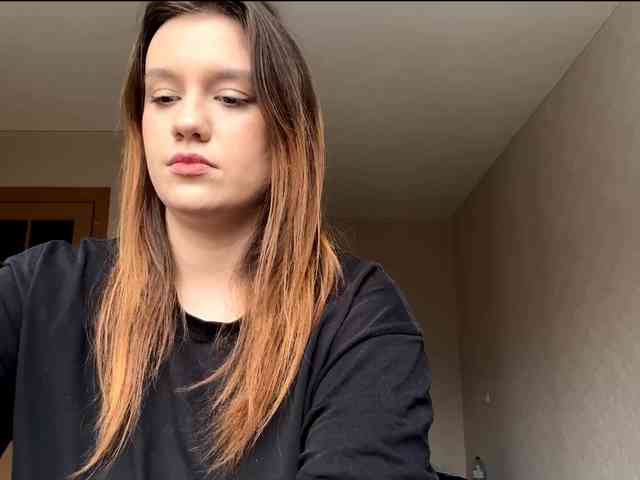 ErminiaCousar webcam