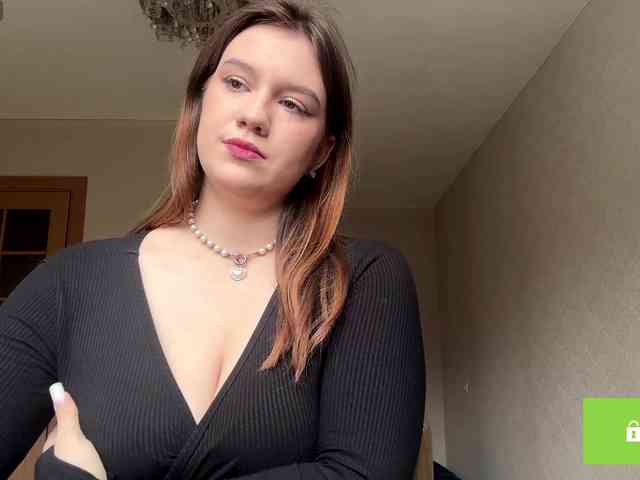 ErminiaCousar webcam