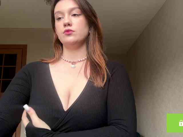 ErminiaCousar webcam