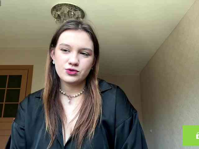 ErminiaCousar webcam