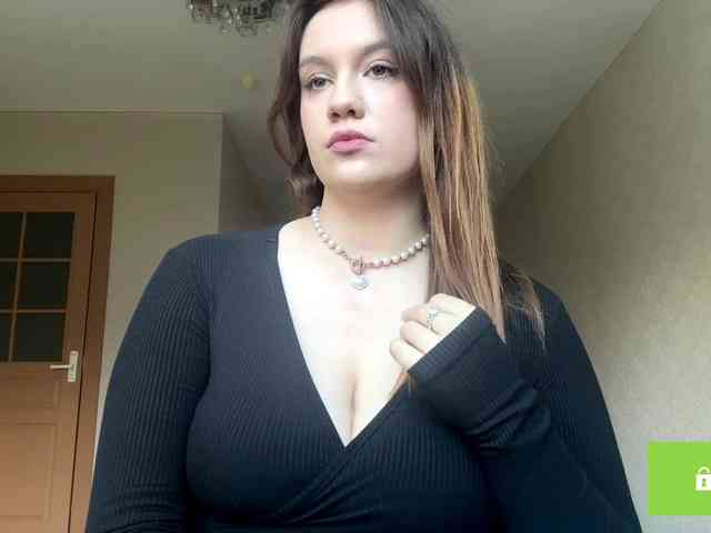 ErminiaCousar webcam