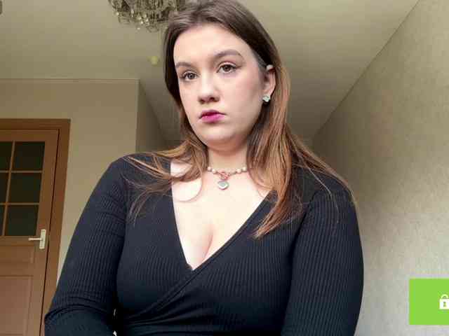 ErminiaCousar webcam