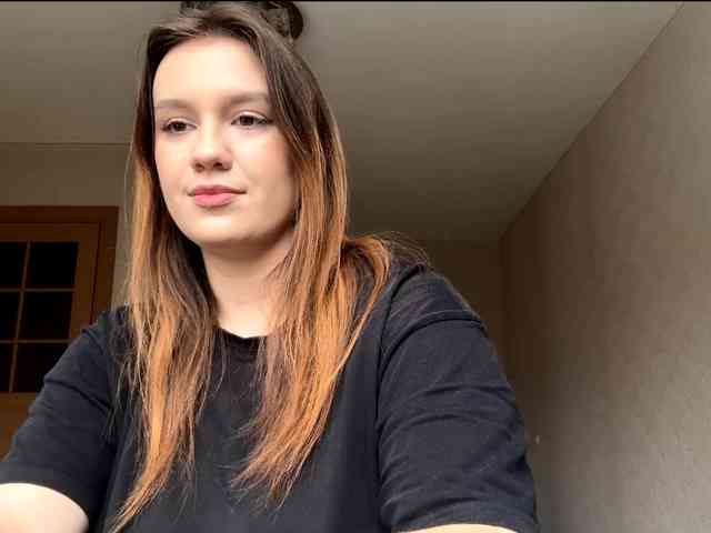 ErminiaCousar webcam