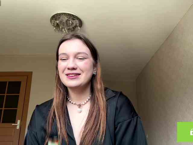 ErminiaCousar webcam