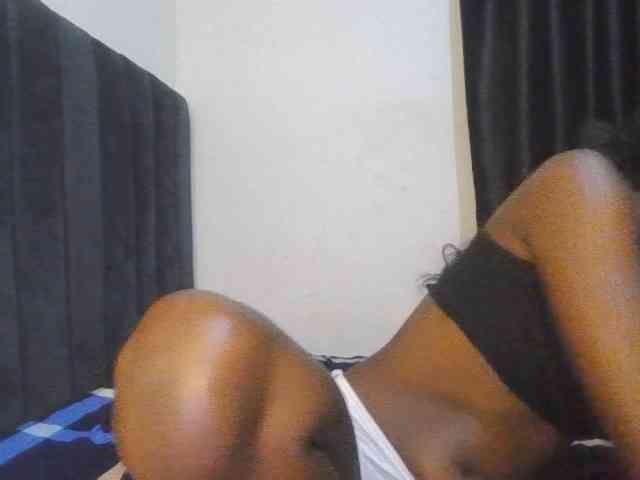 Sexyraya Live Webcam on BongaCams