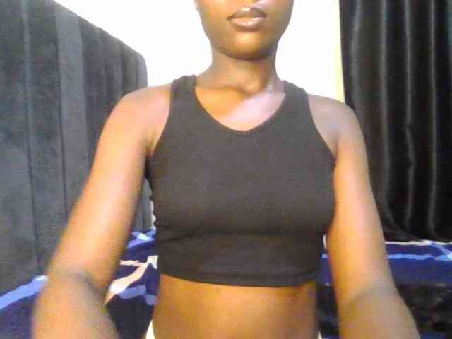 Sexyraya Live Webcam on BongaCams