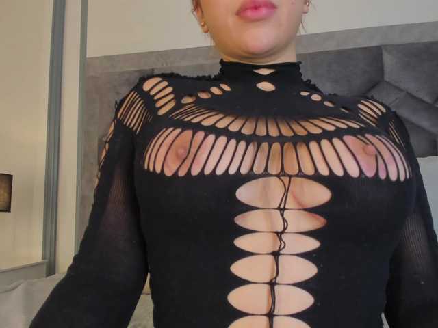 MollyLust1's BongaCams show and profile