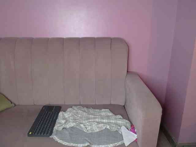 Antonella-Skyy webcam