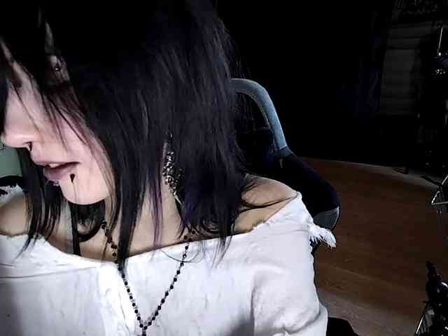 LasonyaGonzalos webcam