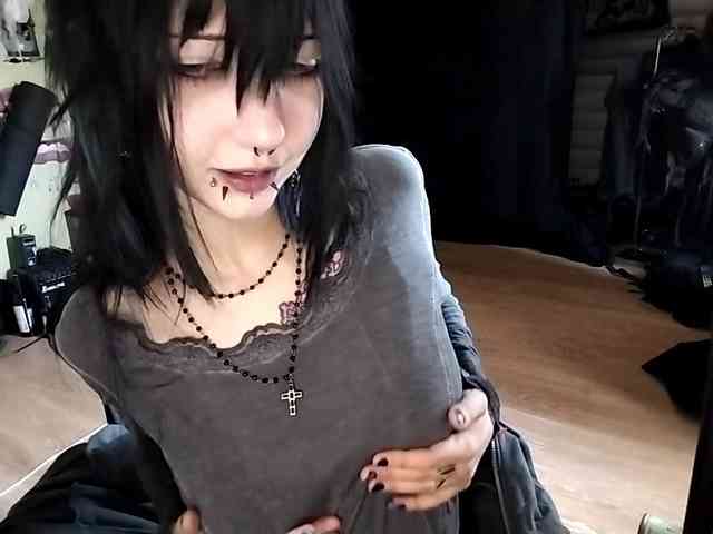 LasonyaGonzalos webcam