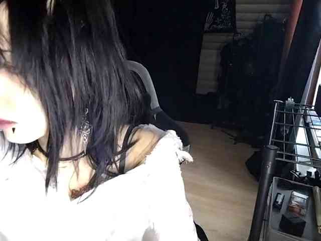 LasonyaGonzalos webcam