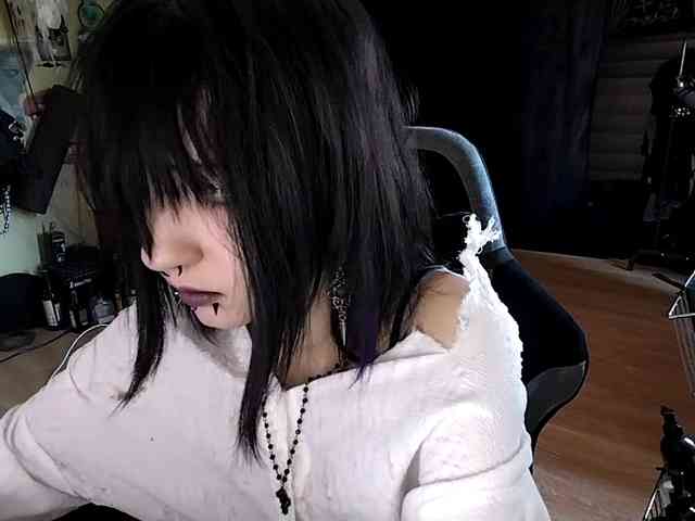 LasonyaGonzalos webcam