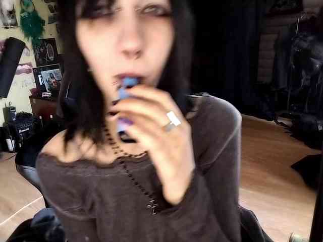 LasonyaGonzalos webcam