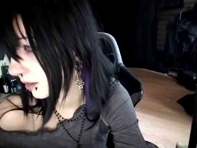 LasonyaGonzalos webcam