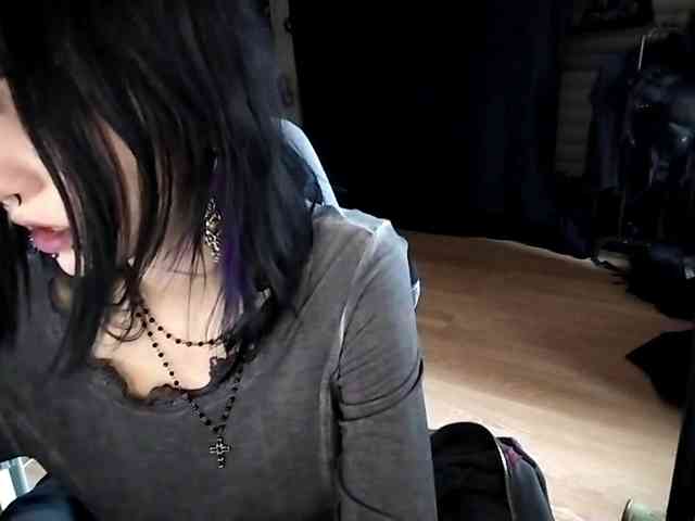 LasonyaGonzalos webcam