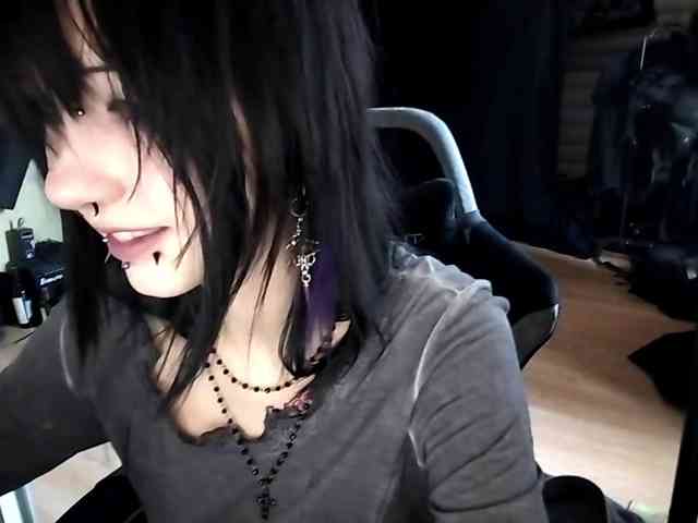 LasonyaGonzalos webcam