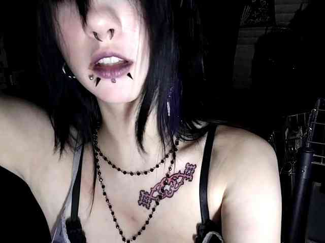 LasonyaGonzalos webcam