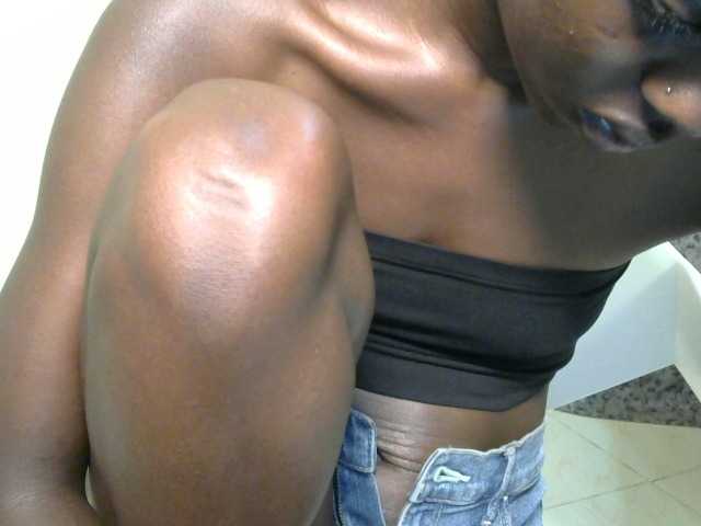 Petitequeenz from BongaCams is Freechat