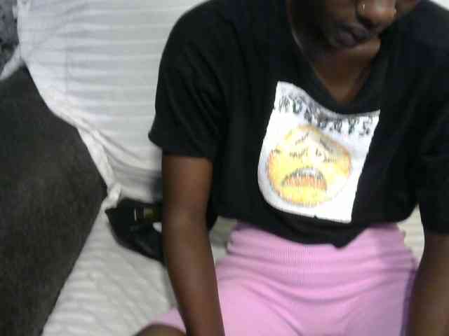 Petitequeenz Petitequeenz