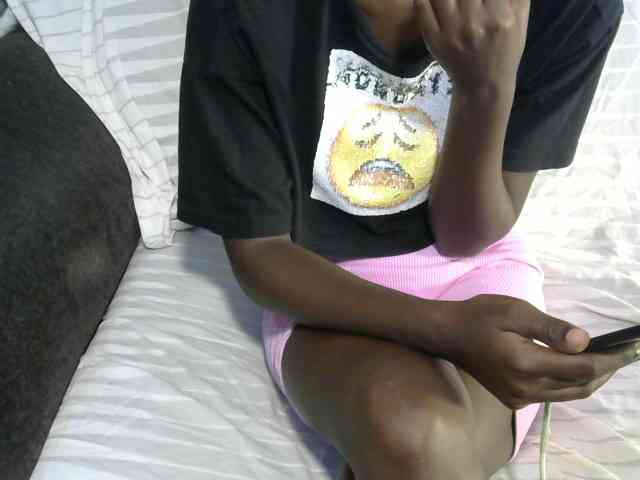 Petitequeenz Petitequeenz