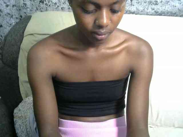 Petitequeenz Petitequeenz