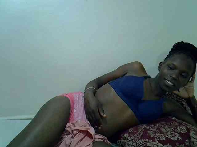 PrettyOne1 webcam