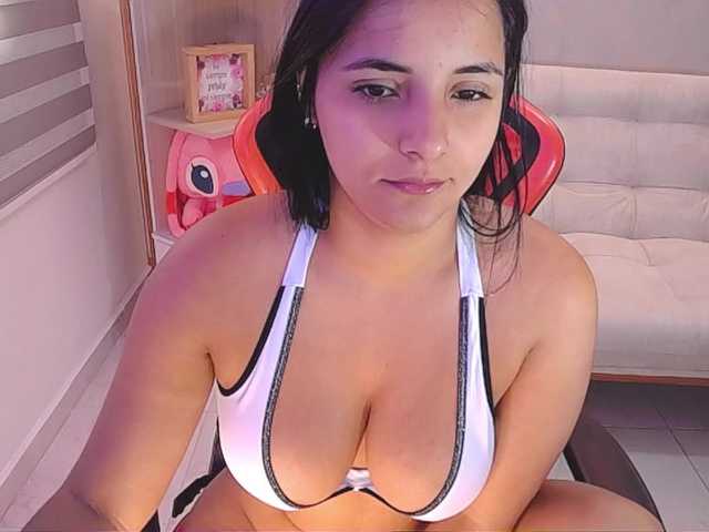 le modèle Sthecatha est en webcam porno dans un show sur le site bongacams, il possède les tags suivants: Latino/Hispanic,Brunette,Shaved