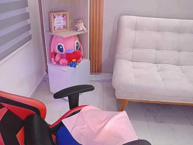 Sthecatha's BongaCams show and profile