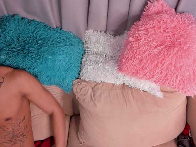 Whit-out-limitss's BongaCams show and profile