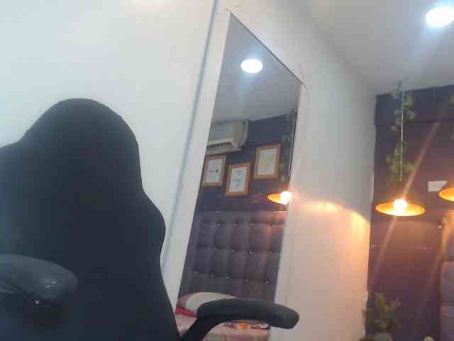 Jennyflamehot webcam