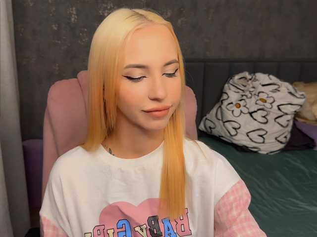 dora-doll's BongaCams show and profile